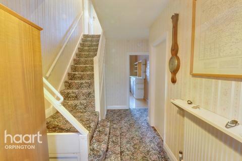 122 Crofton Road, Orpington, BR6 8HZ