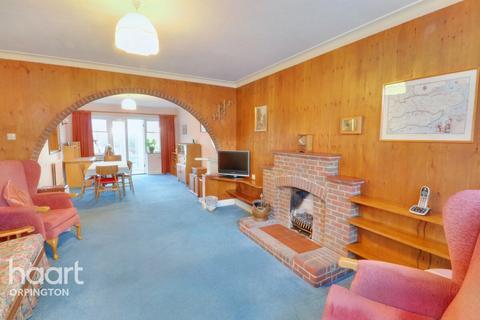 122 Crofton Road, Orpington, BR6 8HZ
