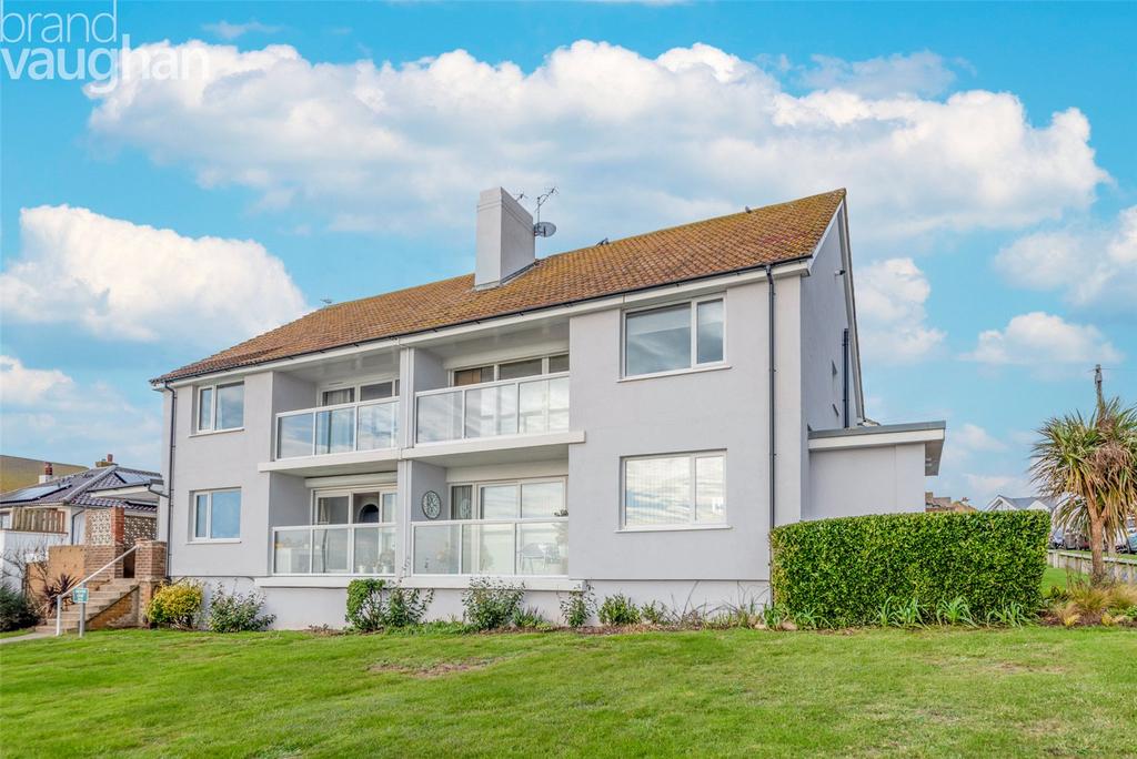 Marine Drive, Rottingdean, Brighton, BN2 2 bed flat for sale £425,000