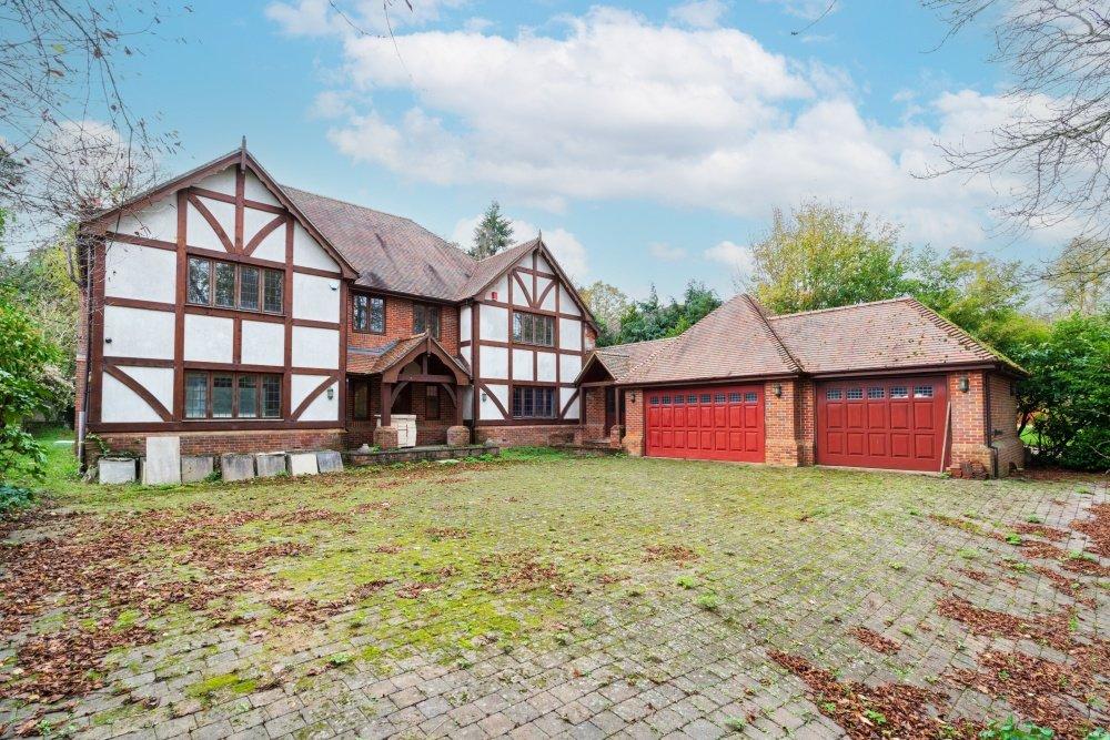 Stratton Chase Drive, Chalfont St. Giles, HP8 6 bed detached house for