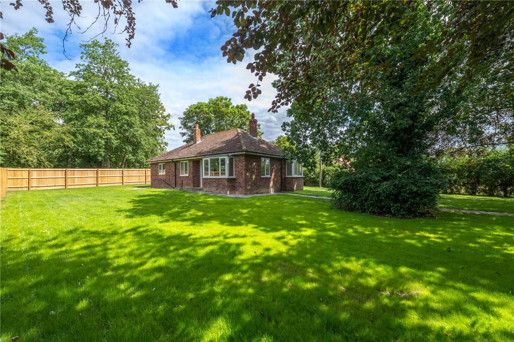Main Street, Dorrington, Lincoln, Lincolnshire, LN4 3 bed bungalow for