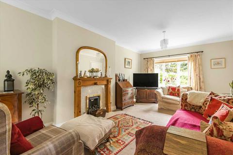 4 bedroom detached house for sale, Leigh Gardens, Andover