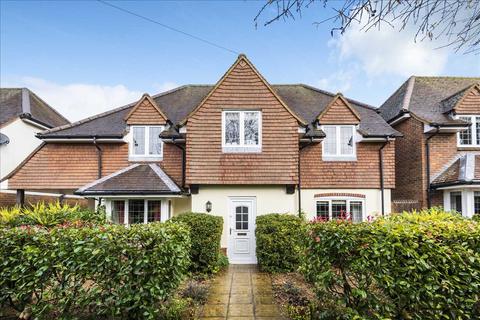 4 bedroom detached house for sale, Leigh Gardens, Andover