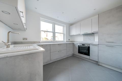 3 bedroom detached house for sale - Riefield Road, London SE9