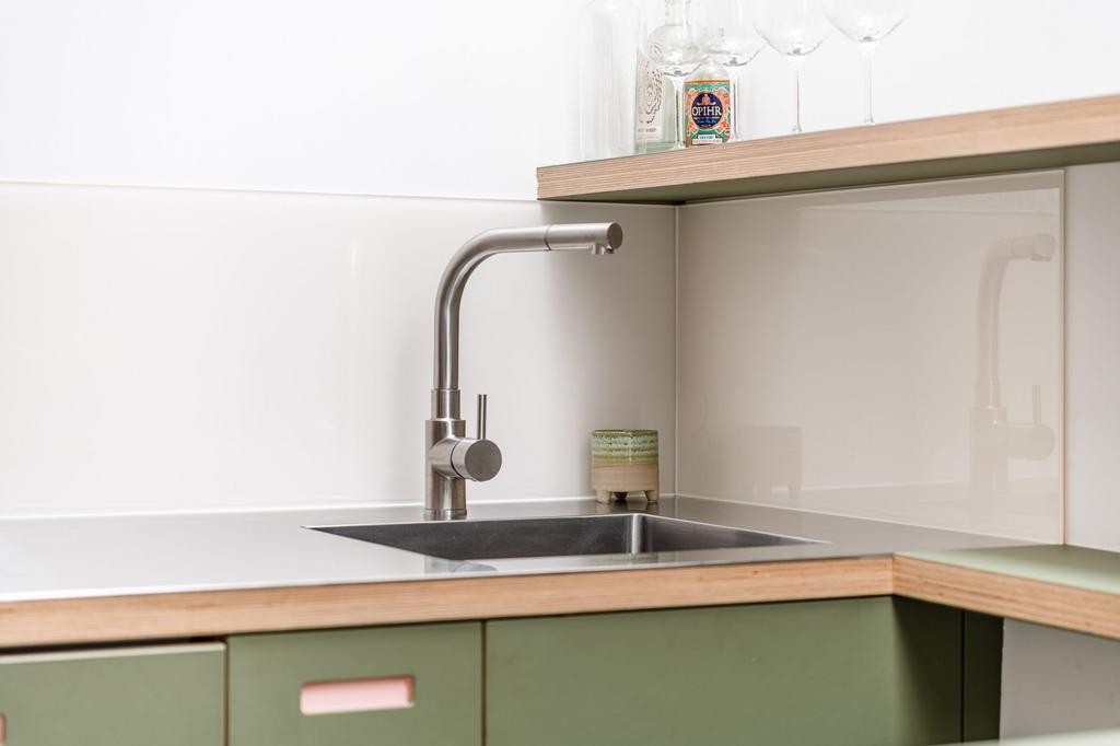Kitchen counter detail