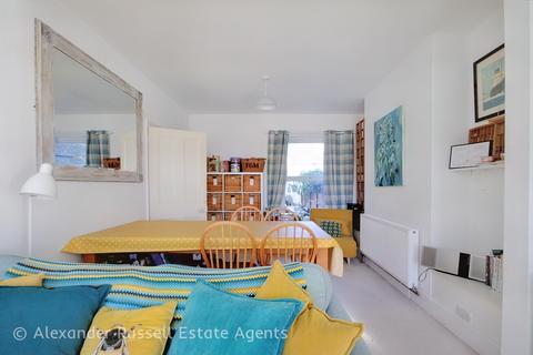 84 Church Path, Deal, CT14 9TJ
