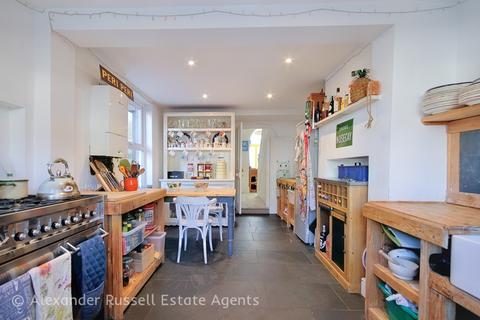84 Church Path, Deal, CT14 9TJ
