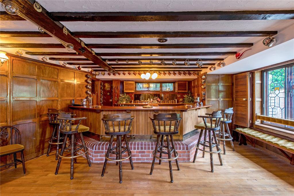 Entertainment Room