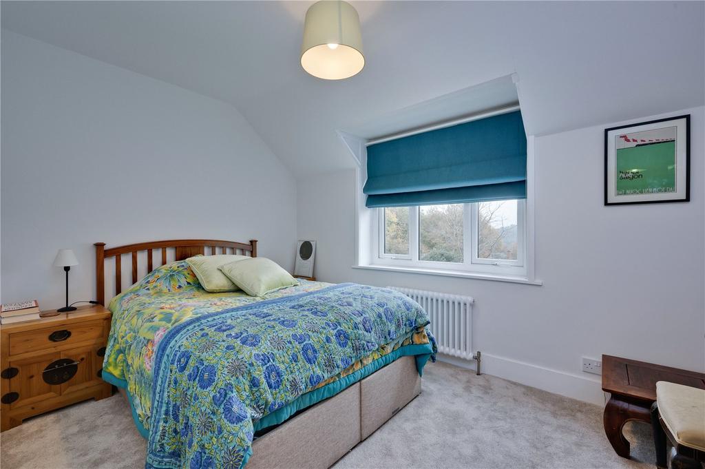 Bedrooms 2