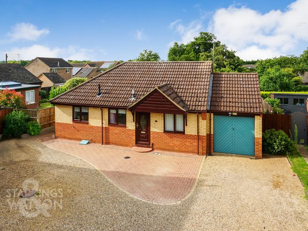 Chamberlin Court, Blofield, Norwich 2 bed detached bungalow for sale £250,000