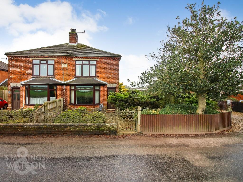 Heath Road, Hickling, Norwich 3 bed semidetached house £375,000