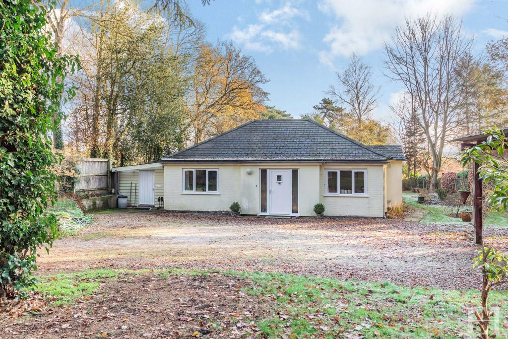 Melton, Woodbridge 2 bed detached bungalow for sale £450,000