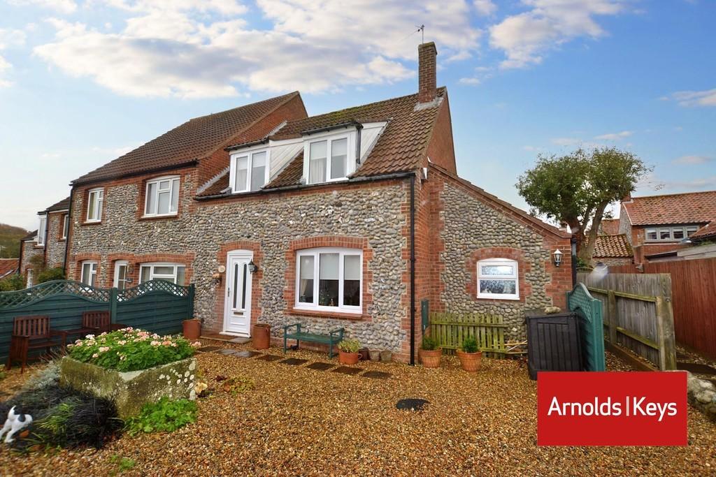 Home Farm Rise, Weybourne, Holt 4 bed end of terrace house for sale £