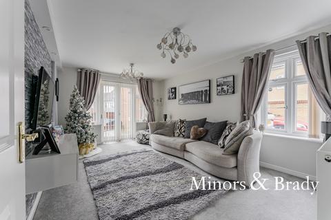 6 Beverley Close, Carbrooke, Thetford, IP25 6GS