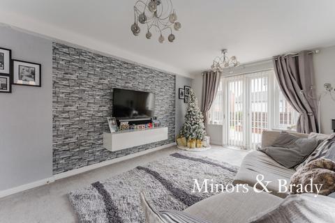 6 Beverley Close, Carbrooke, Thetford, IP25 6GS