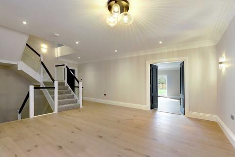 6 bedroom detached house for sale, Gregories Road, Beaconsfield, HP9