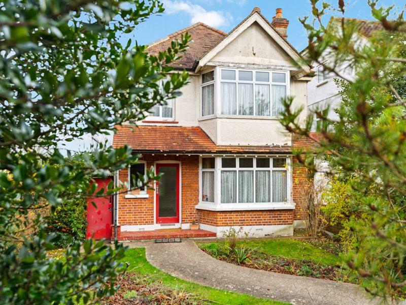 Dalmeny Road, Carshalton 3 bed detached house for sale £675,000