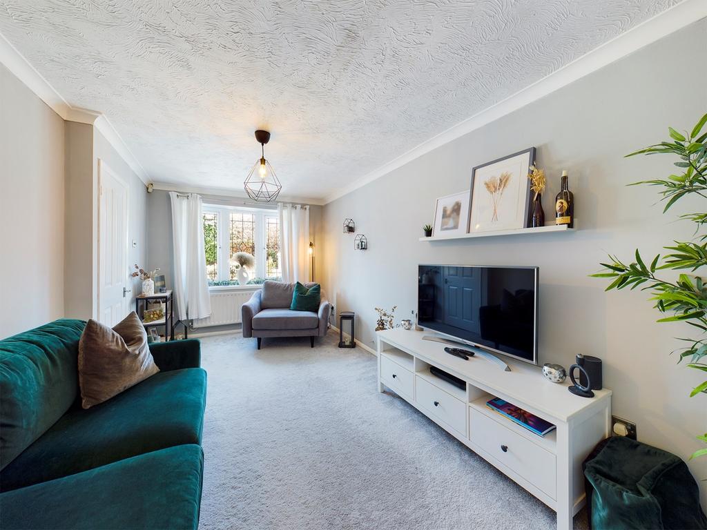 Symonds Road, Hitchin, SG5 2 bed terraced house £395,000