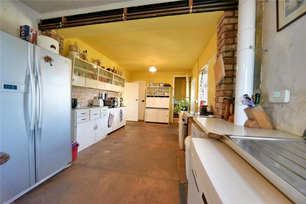 Temple Road, Isleham, Ely, Cambridgeshire, CB7 4 bed detached house for sale £400,000