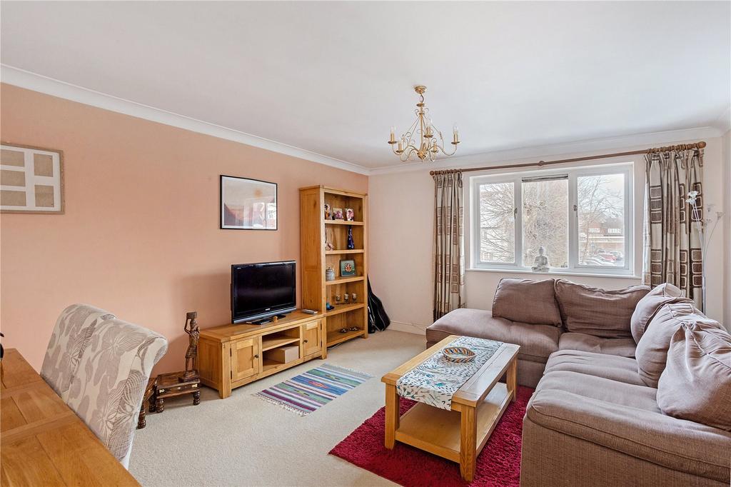Sitting/Dining Room
