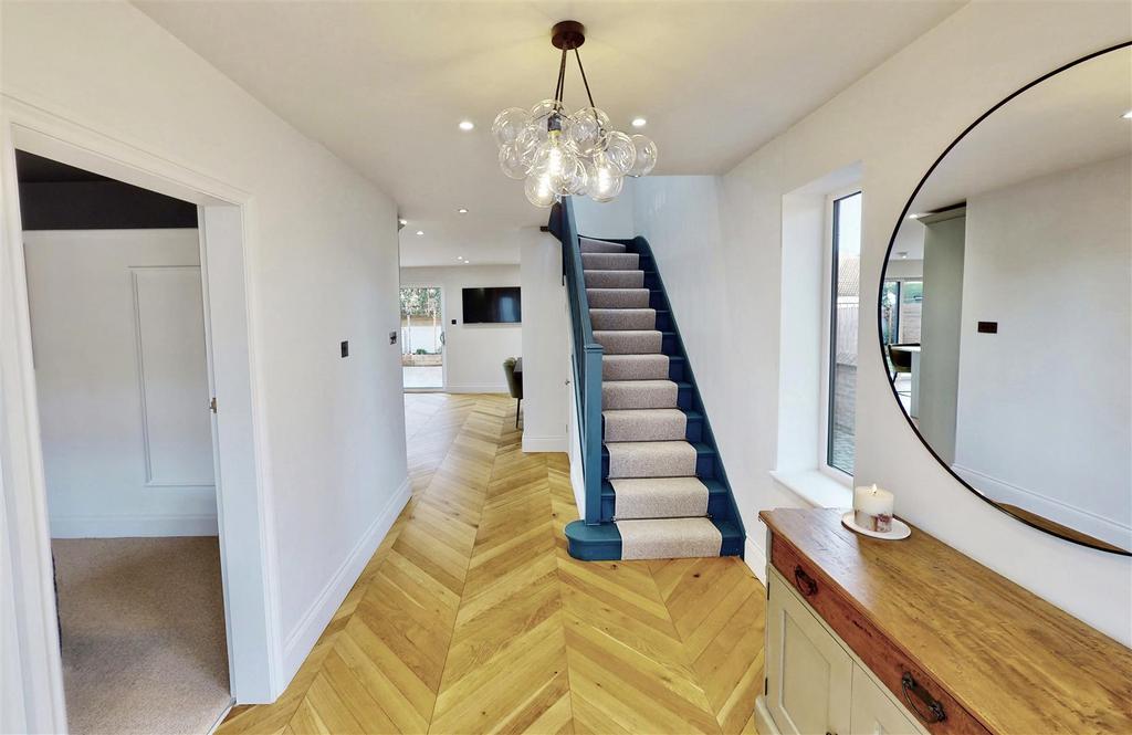16 York Rd 5.jpg