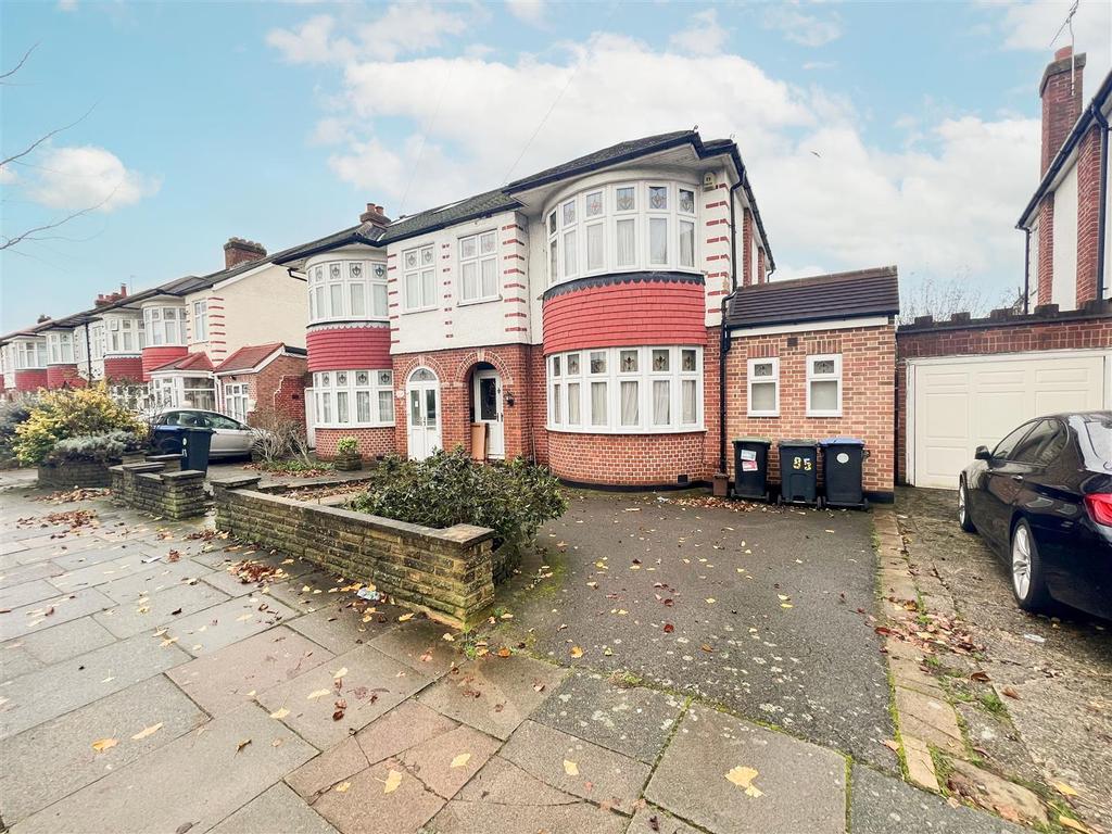 Firs Park Avenue, London 3 Bed Semi-detached House - £725,000