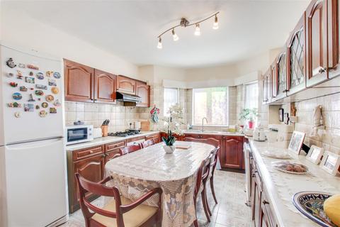 36 Coleraine Road, London, N8 0QL