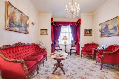 36 Coleraine Road, London, N8 0QL