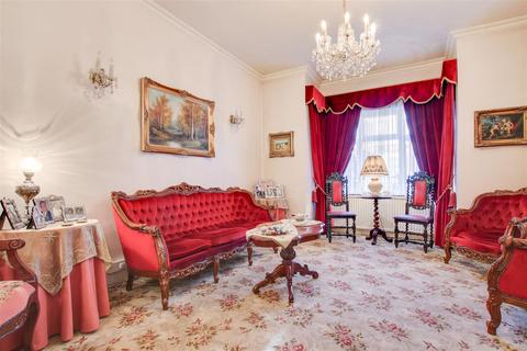 36 Coleraine Road, London, N8 0QL