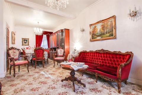 36 Coleraine Road, London, N8 0QL