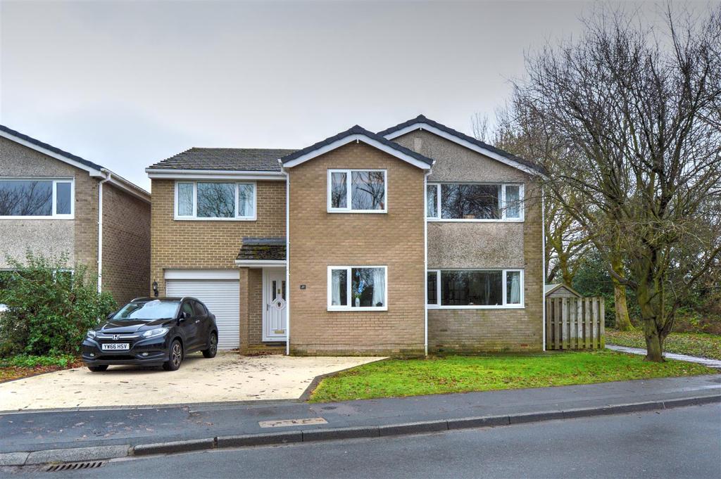 Pinewood Drive, Morpeth 5 bed detached house £550,000