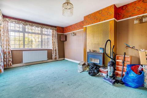 17 Kenilworth Road, Epsom, KT17 2NF