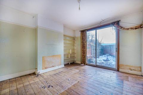 17 Kenilworth Road, Epsom, KT17 2NF