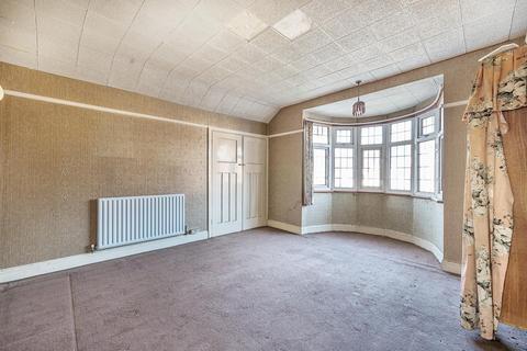 17 Kenilworth Road, Epsom, KT17 2NF