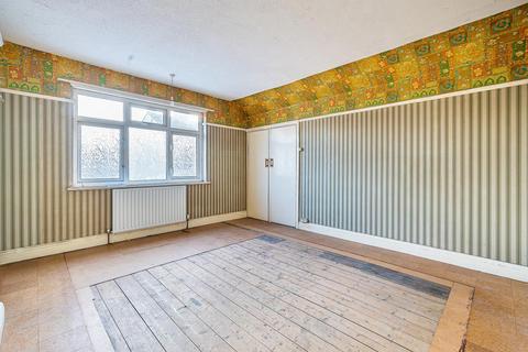 17 Kenilworth Road, Epsom, KT17 2NF