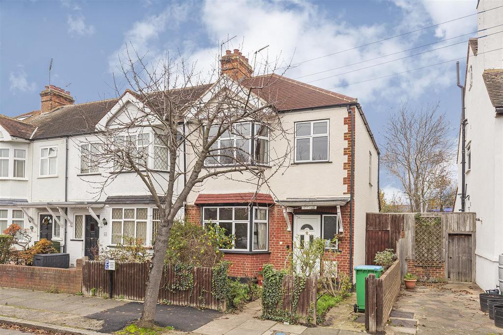 Tangier Road, Richmond, TW10 3 bed end of terrace house £850,000