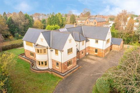 5 bedroom detached house for sale, Magyar Crescent, Nuneaton