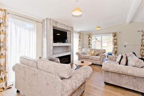 3 bedroom park home for sale, Ninfield Road, Bexhill-On-Sea