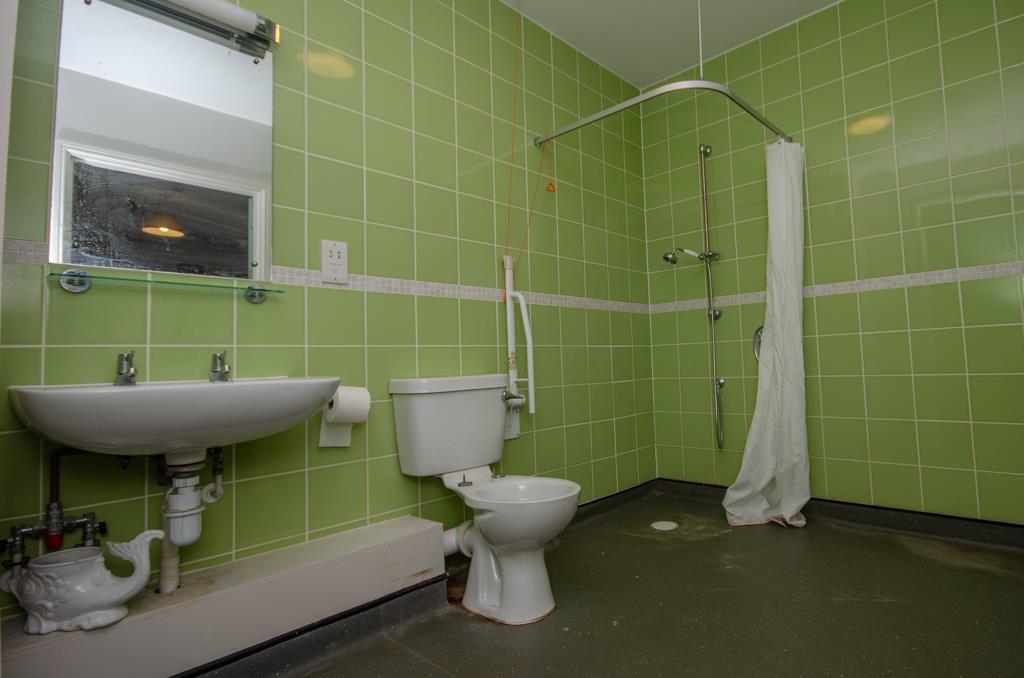 Wet room.jpg