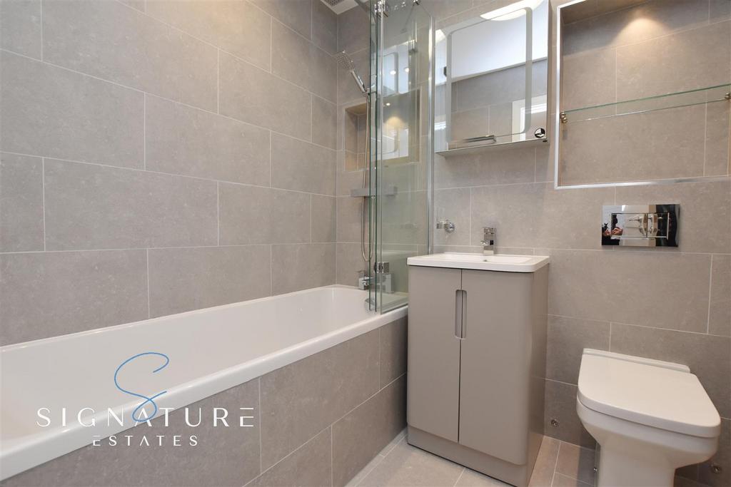 Bathroom (36).jpg