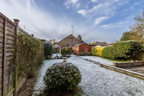 2, West Cottages Hill Road, Hindhead, GU26 6QW