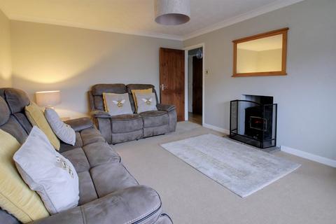 8 Bell Close, Bawdeswell, Dereham, NR20 4SL
