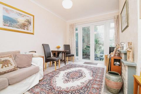 3 Bradbury Road, Solihull, B92 8AE