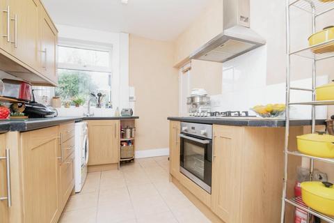 3 Bradbury Road, Solihull, B92 8AE