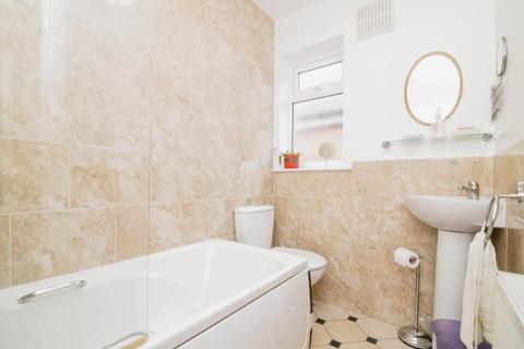 3 Bradbury Road, Solihull, B92 8AE