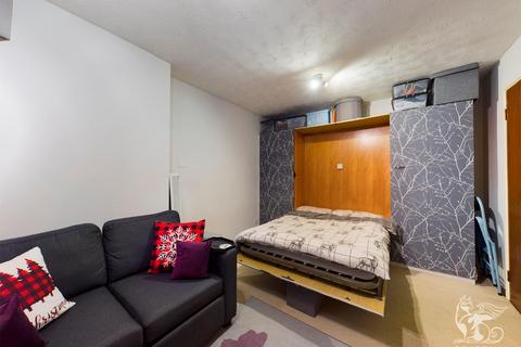 Studio for sale - Teviot Avenue, Aveley, South Ockendon