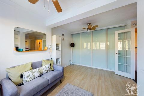 Studio for sale - Teviot Avenue, Aveley, South Ockendon