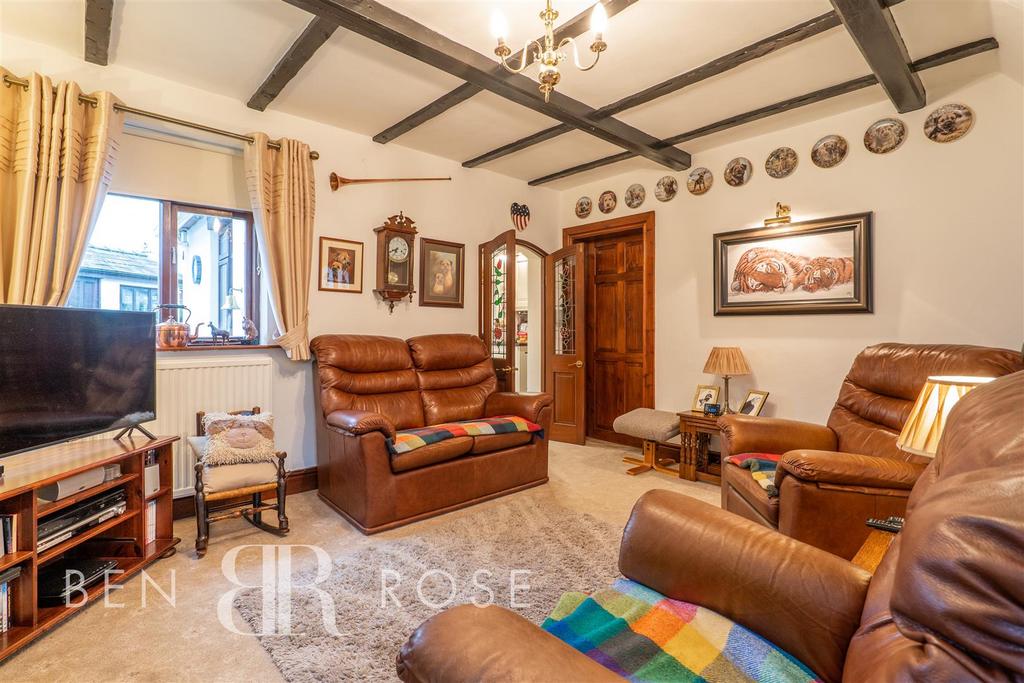 Sluice Lane, Rufford, Ormskirk 4 bed semidetached house £350,000