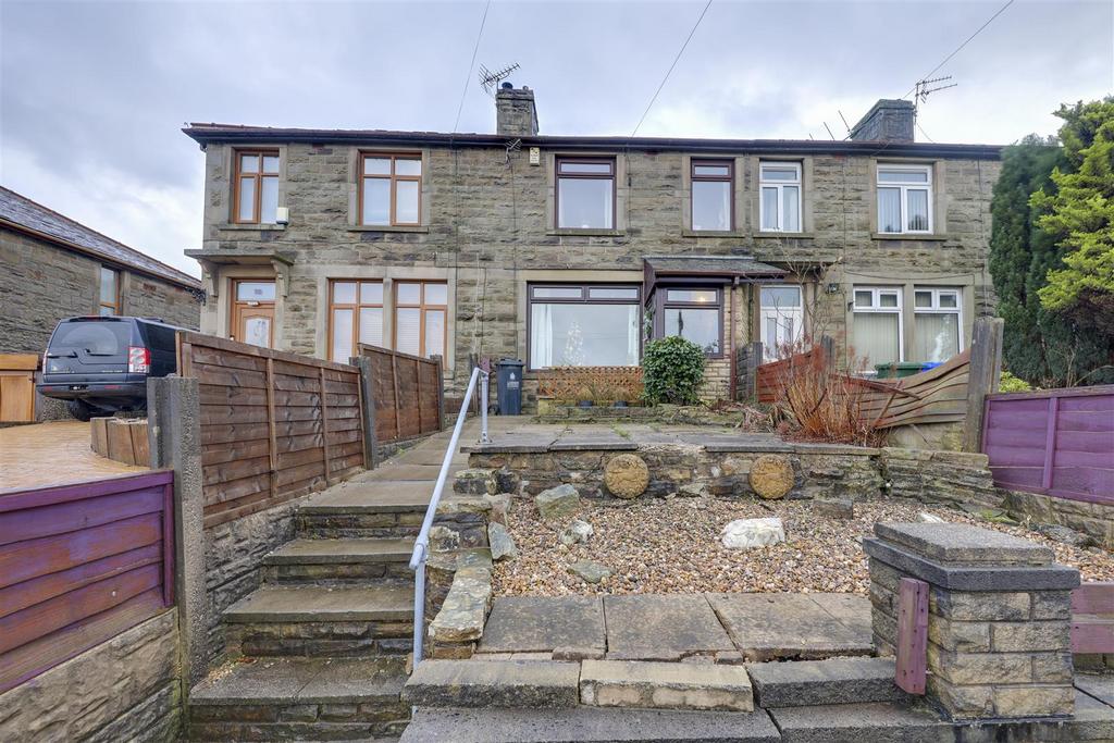 Fallbarn Crescent, Rawtenstall, Rossendale 2 bed semidetached house