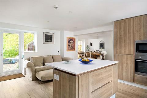 65 Valley Road, Henley-on-thames, RG9 1RL